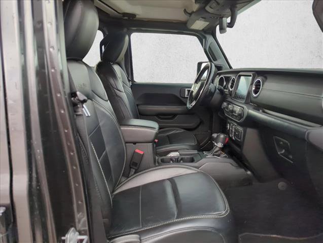 Used 2019 Jeep Wrangler Unlimited Sahara image 19