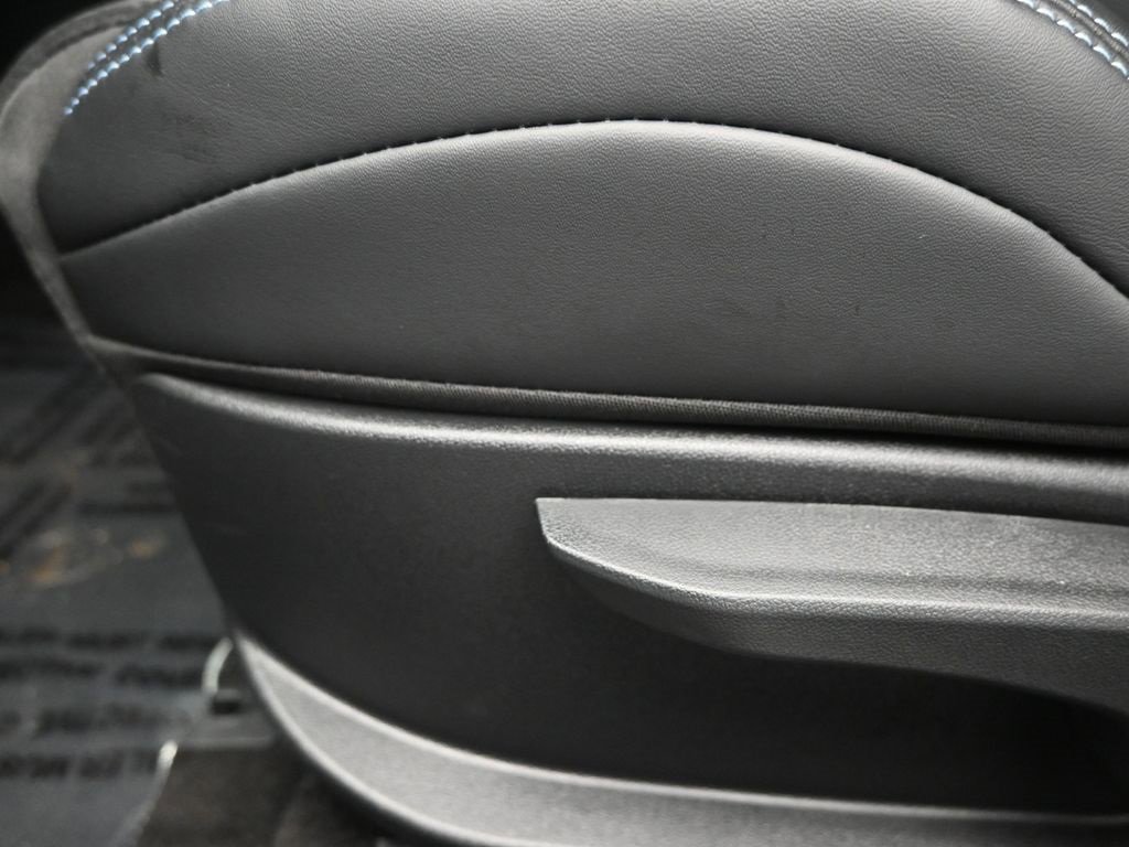 Used 2025 Hyundai Elantra N Base image 11