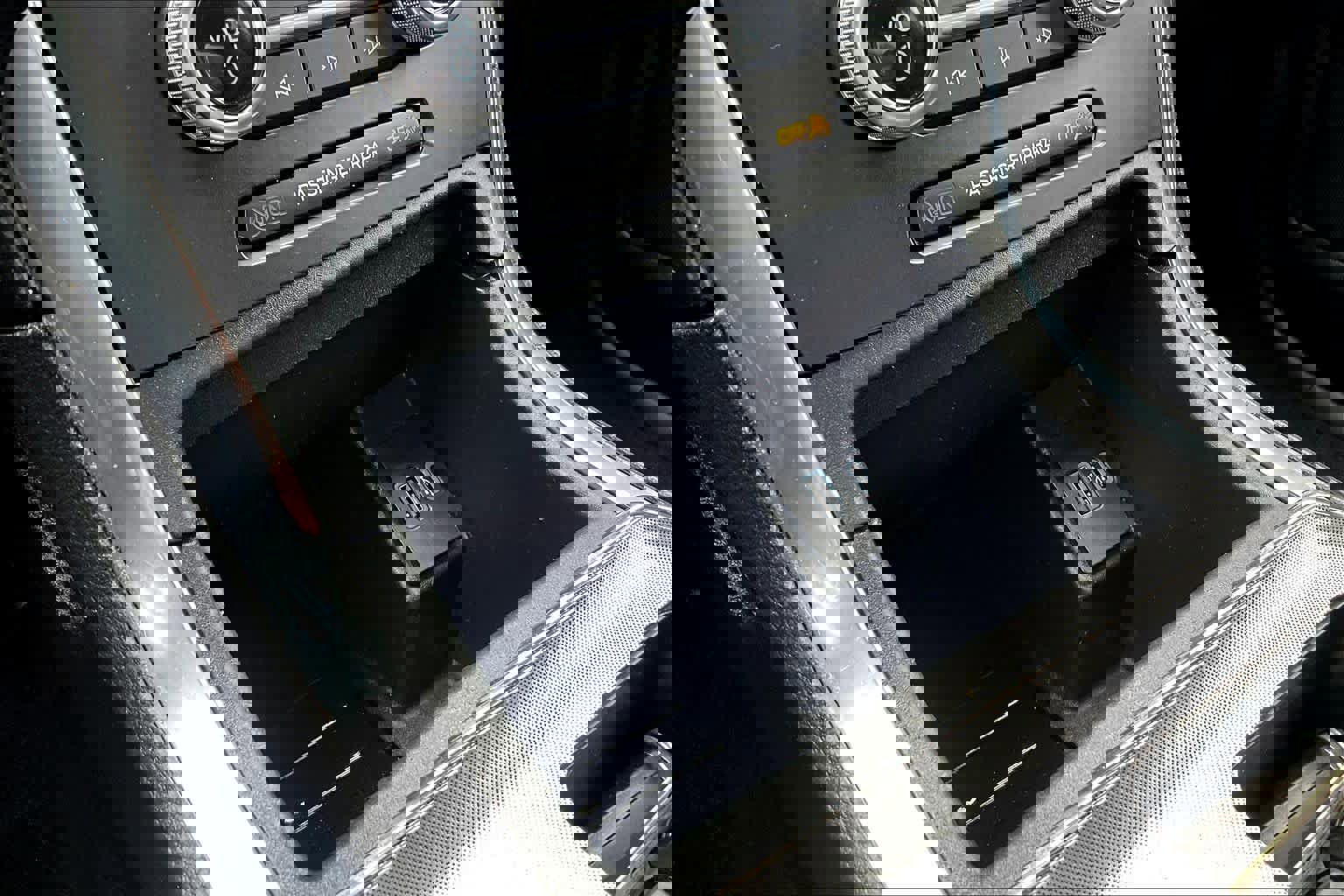 Used 2024 Ford Edge Titanium image 36