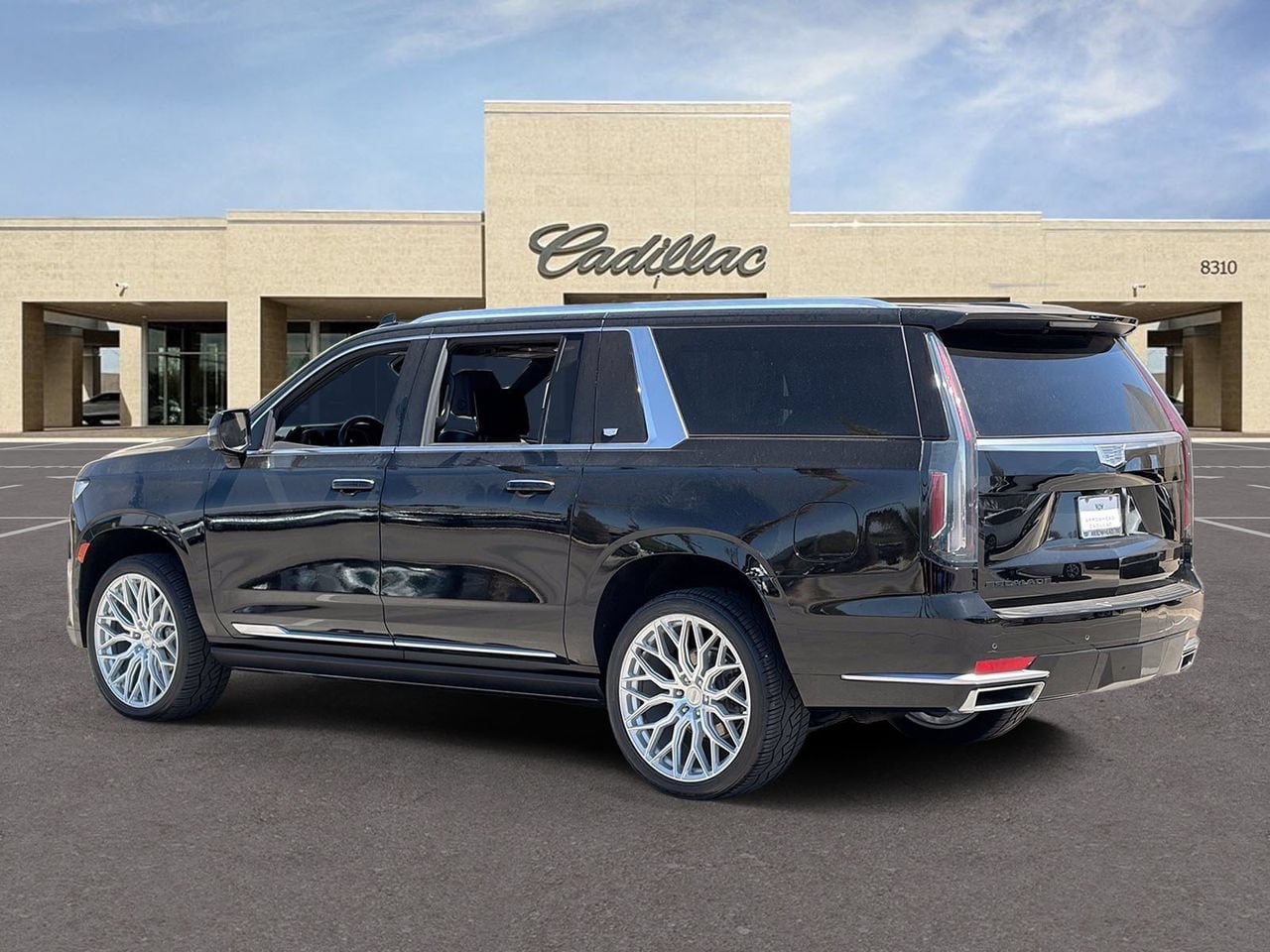 Used 2021 Cadillac Escalade ESV Premium Luxury Platinum AWD/4WD image 7