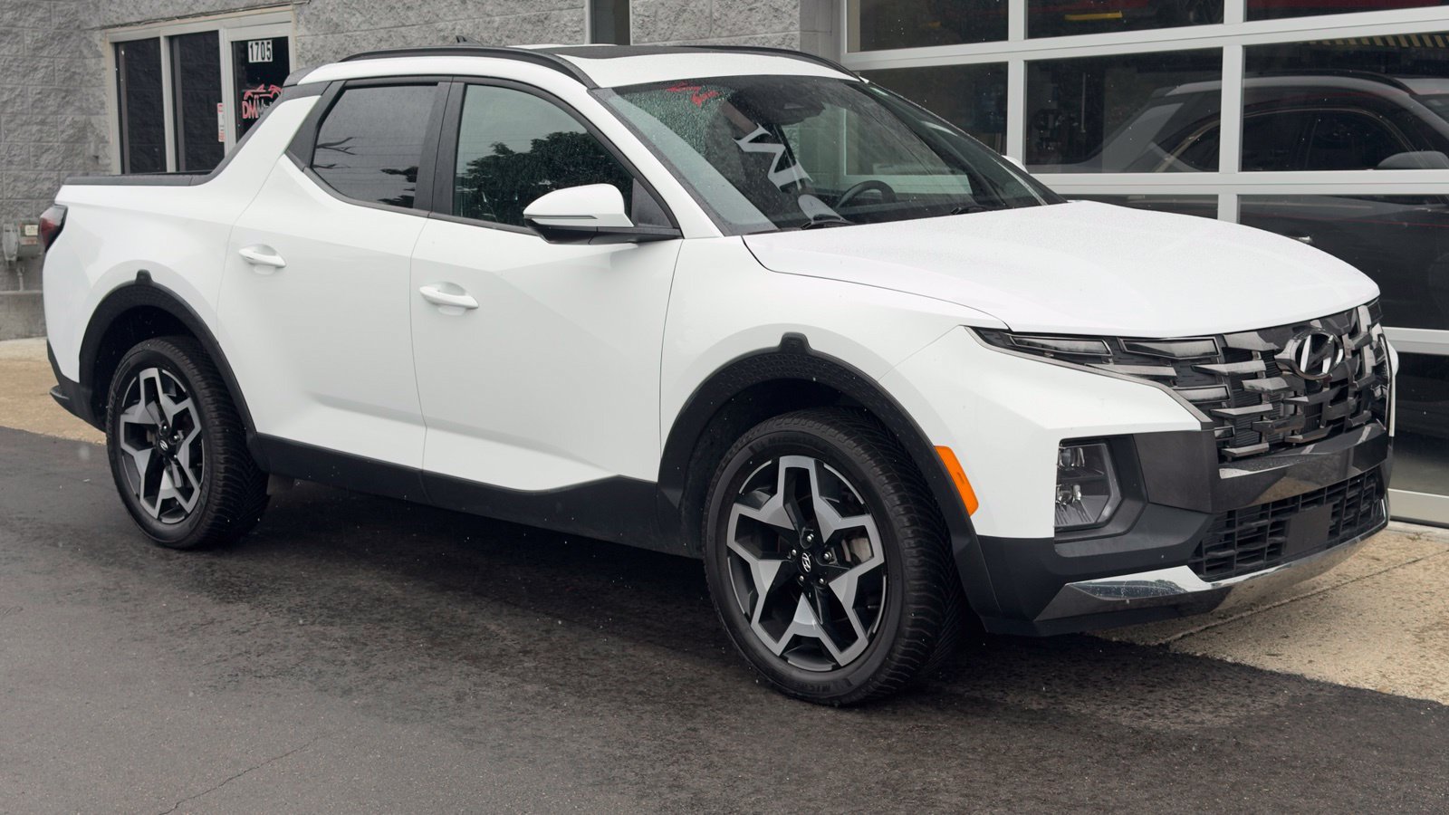 Used 2022 Hyundai Santa Cruz Limited AWD/4WD image 9