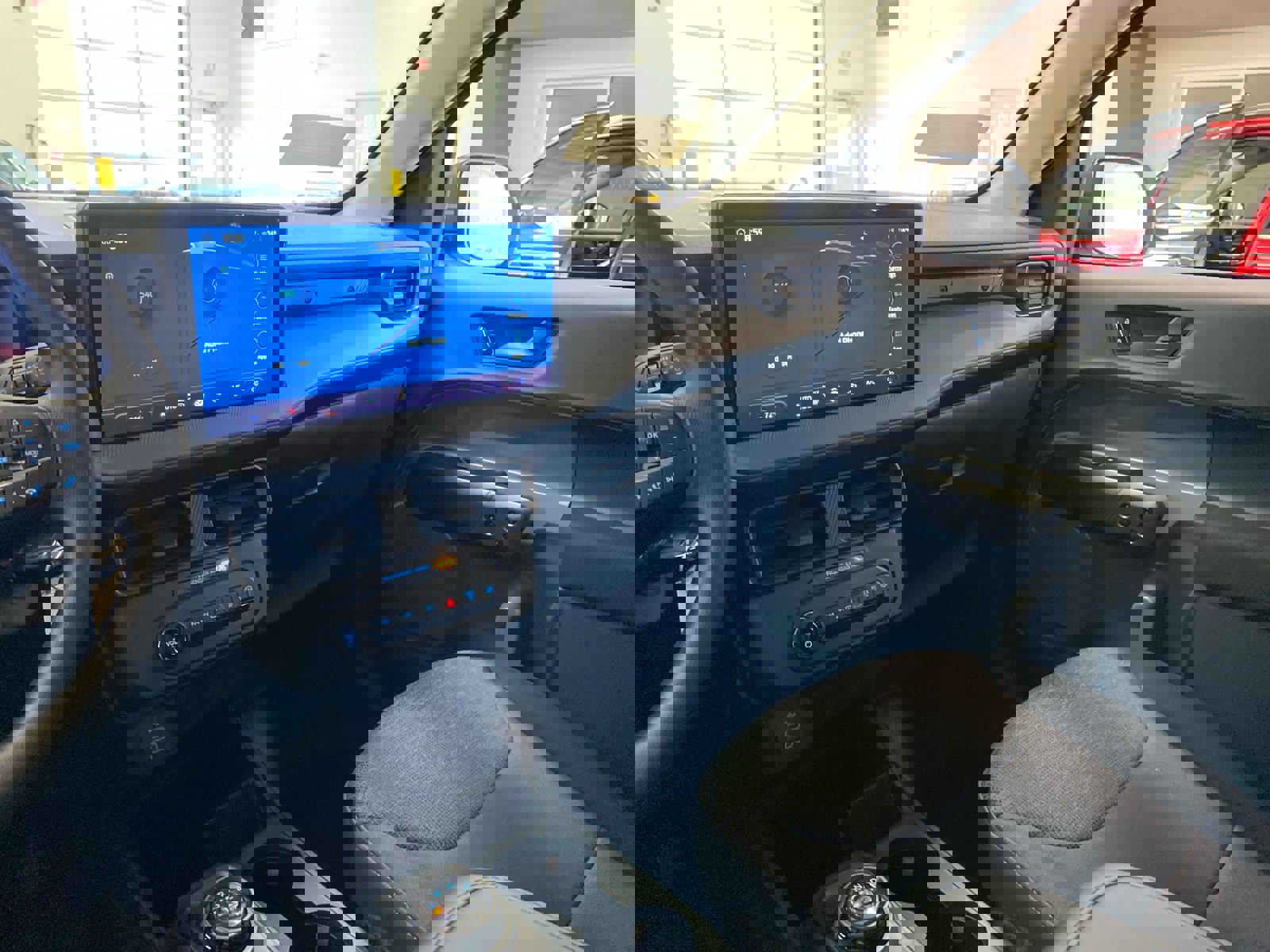 New 2026 Ford Maverick XL image 12