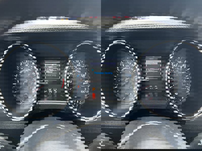 Used 2018 Ford Mustang Premium image 19