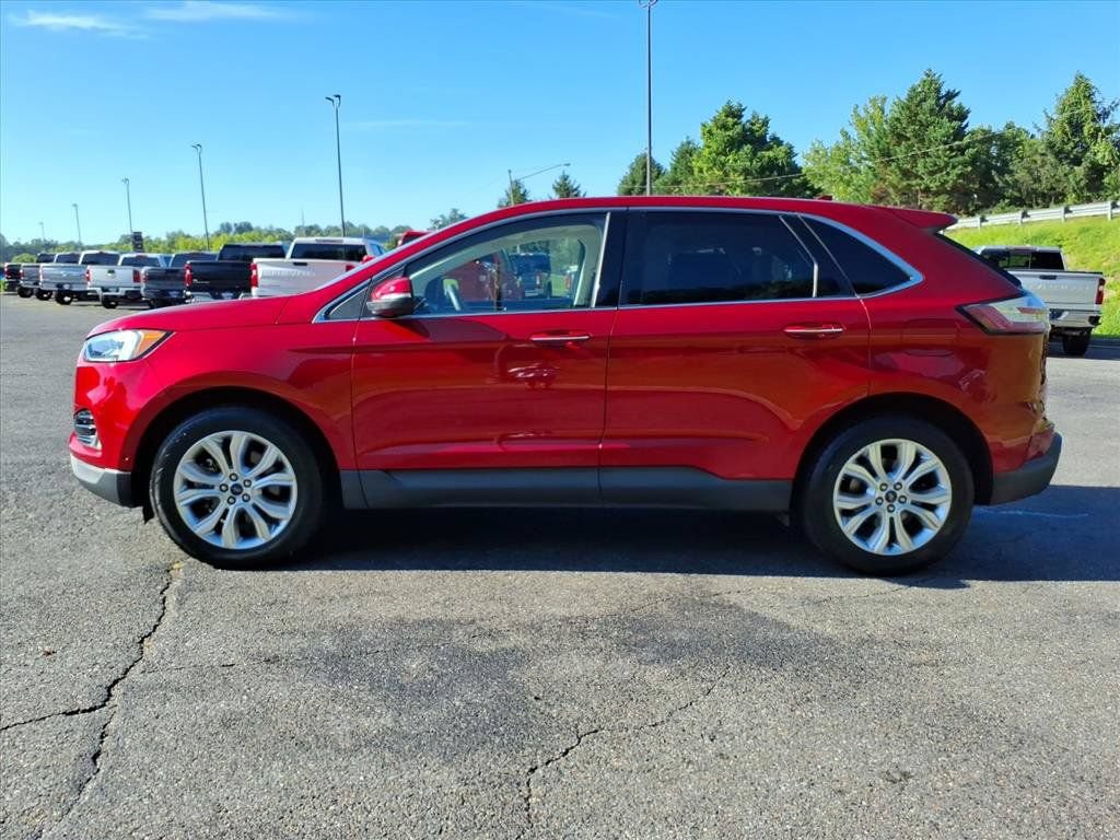 Used 2020 Ford Edge Titanium w/ Equipment Group 301A AWD/4WD image 6