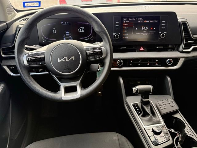 Used 2023 Kia Sportage LX FWD image 9