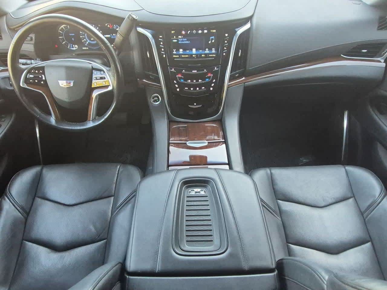 Used 2020 Cadillac Escalade Luxury AWD/4WD image 15