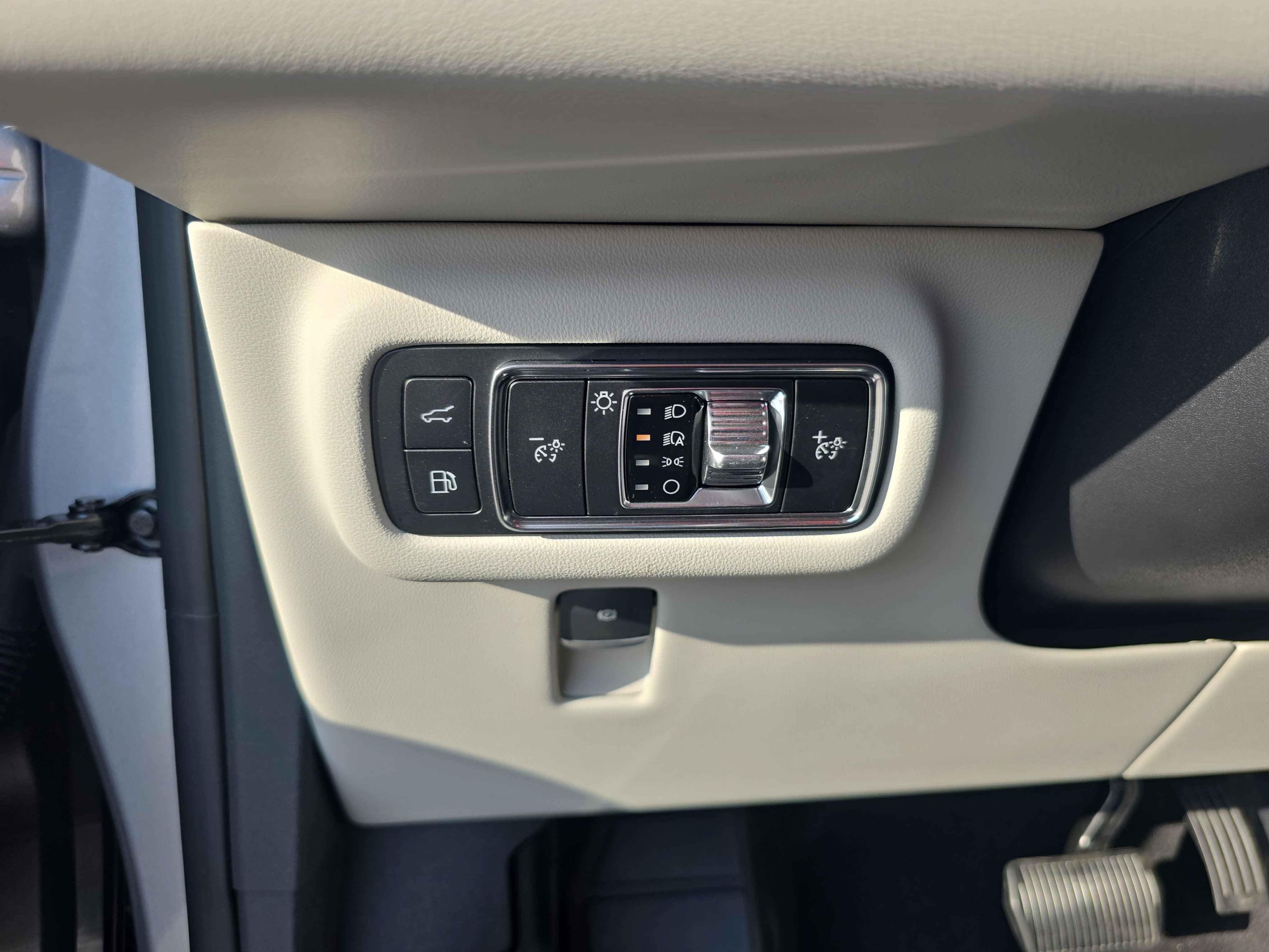 New 2026 Lincoln Nautilus Premier w/ Equipment Group 102A AWD/4WD image 26