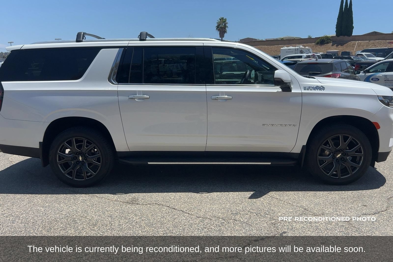 Used 2021 Chevrolet Suburban High Country w/ Max Trailering Package AWD/4WD image 4