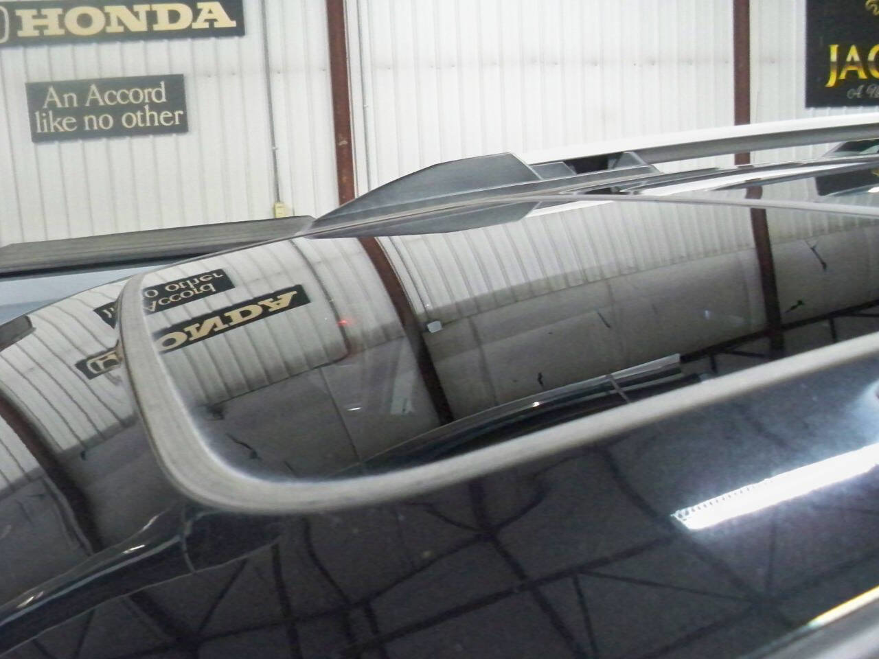 Used 2012 GMC Acadia Denali image 5