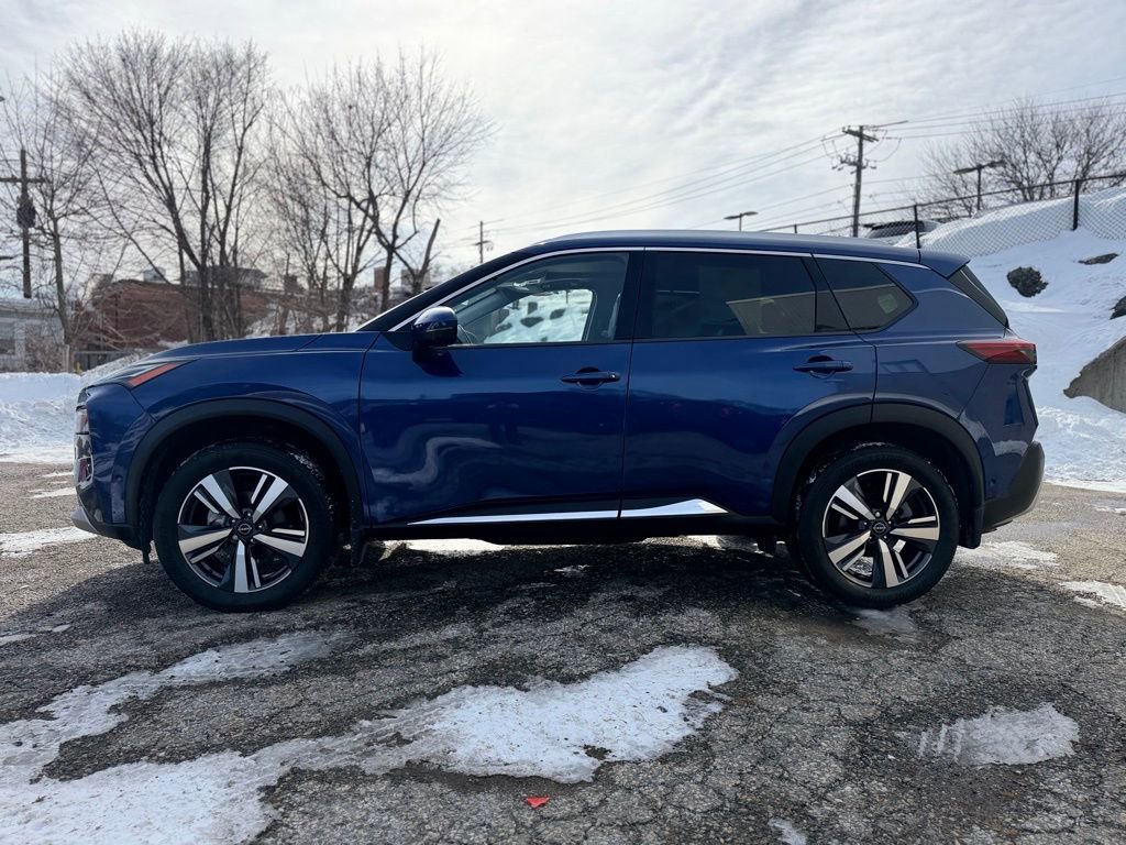 Used 2023 Nissan Rogue Platinum w/ Platinum Premium Package image 3