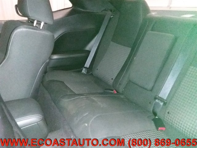 Used 2019 Dodge Challenger R/T RWD image 12