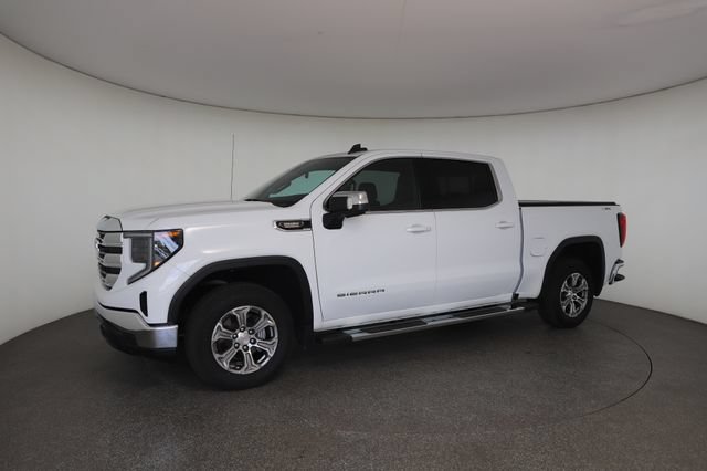 Used 2023 GMC Sierra 1500 SLE AWD/4WD image 4