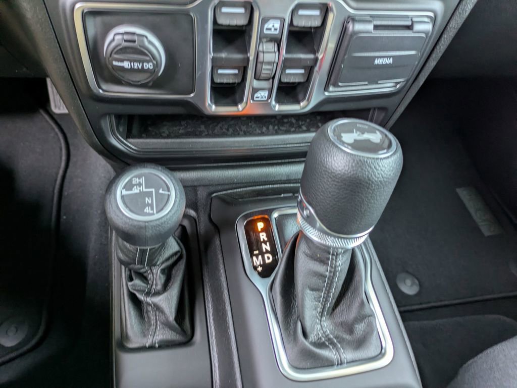 New 2025 Jeep Wrangler Sport S image 24