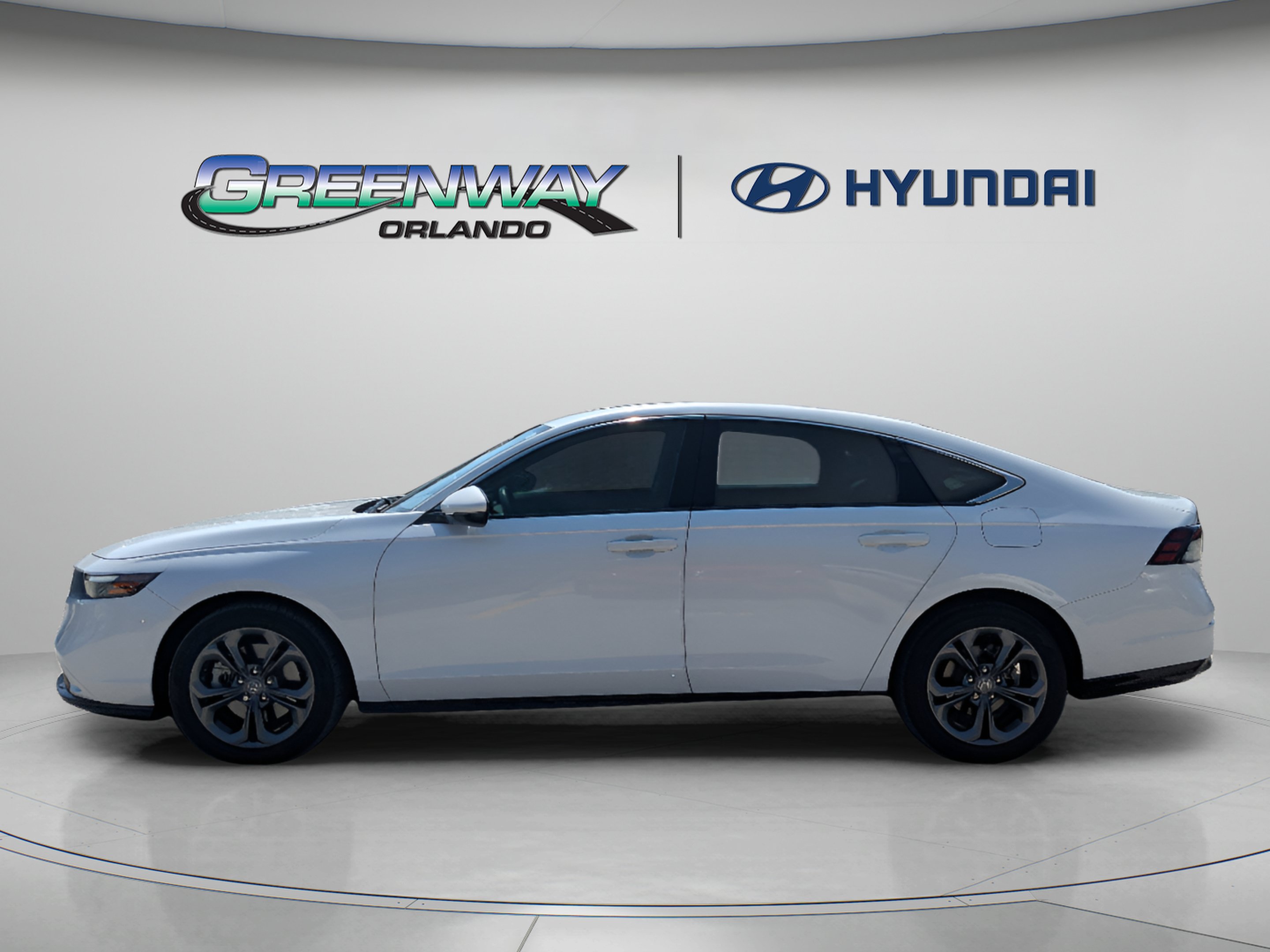 Used 2023 Honda Accord EX-L image 5