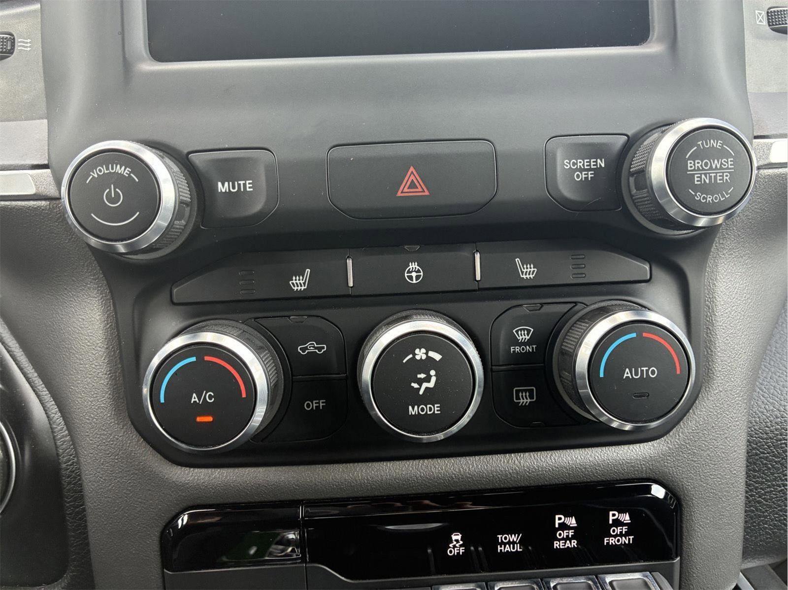 Used 2022 RAM 1500 Big Horn AWD/4WD image 23