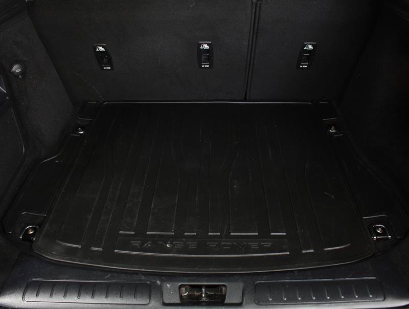 Used 2016 Land Rover Range Rover Evoque SE AWD/4WD image 18