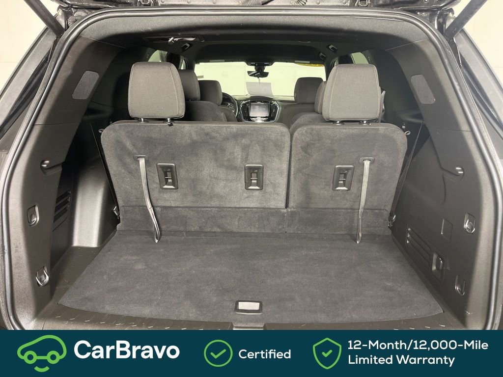 Certified 2023 Chevrolet Traverse LT w/ Rear Camera Mirror Package image 21