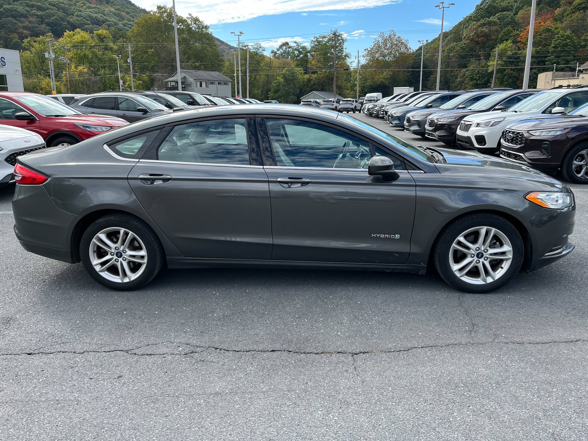 Used 2018 Ford Fusion S FWD image 5