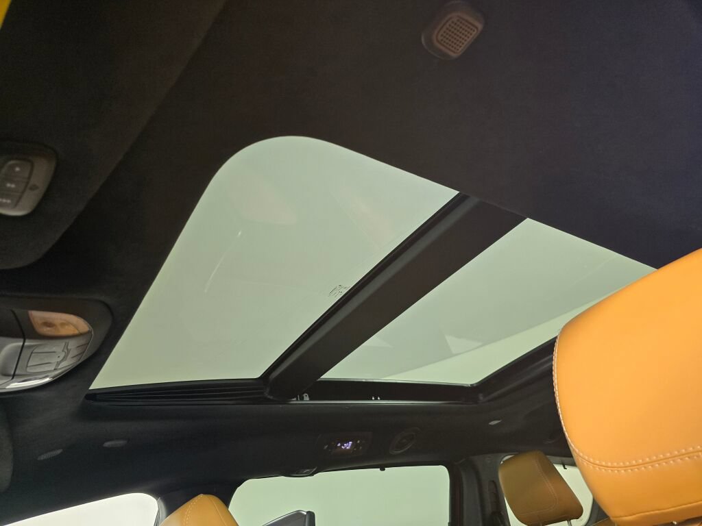 Used 2022 Chrysler Pacifica Pinnacle FWD image 25