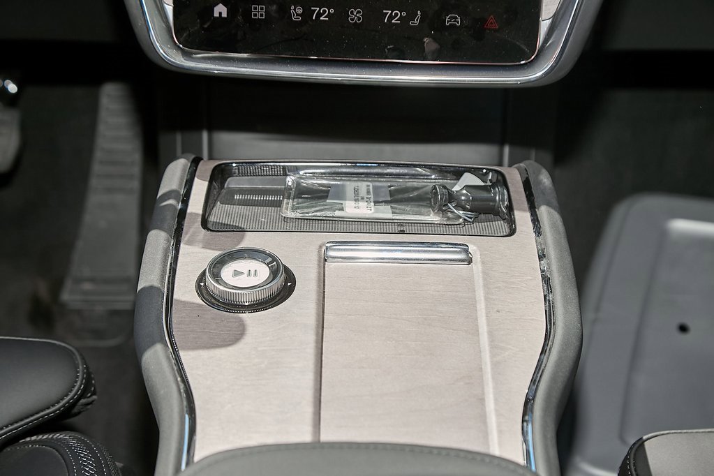 New 2025 Volvo EX90 Ultra image 27