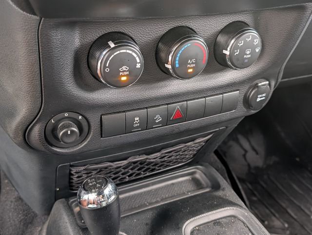 Used 2018 Jeep Wrangler Unlimited Sport S image 24