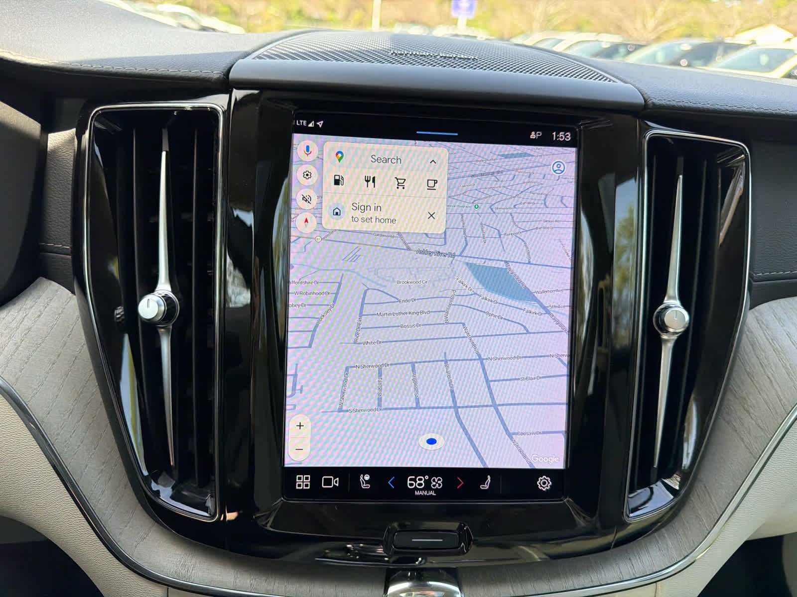 Used 2023 Volvo XC60 B5 Ultimate w/ Climate Package image 30