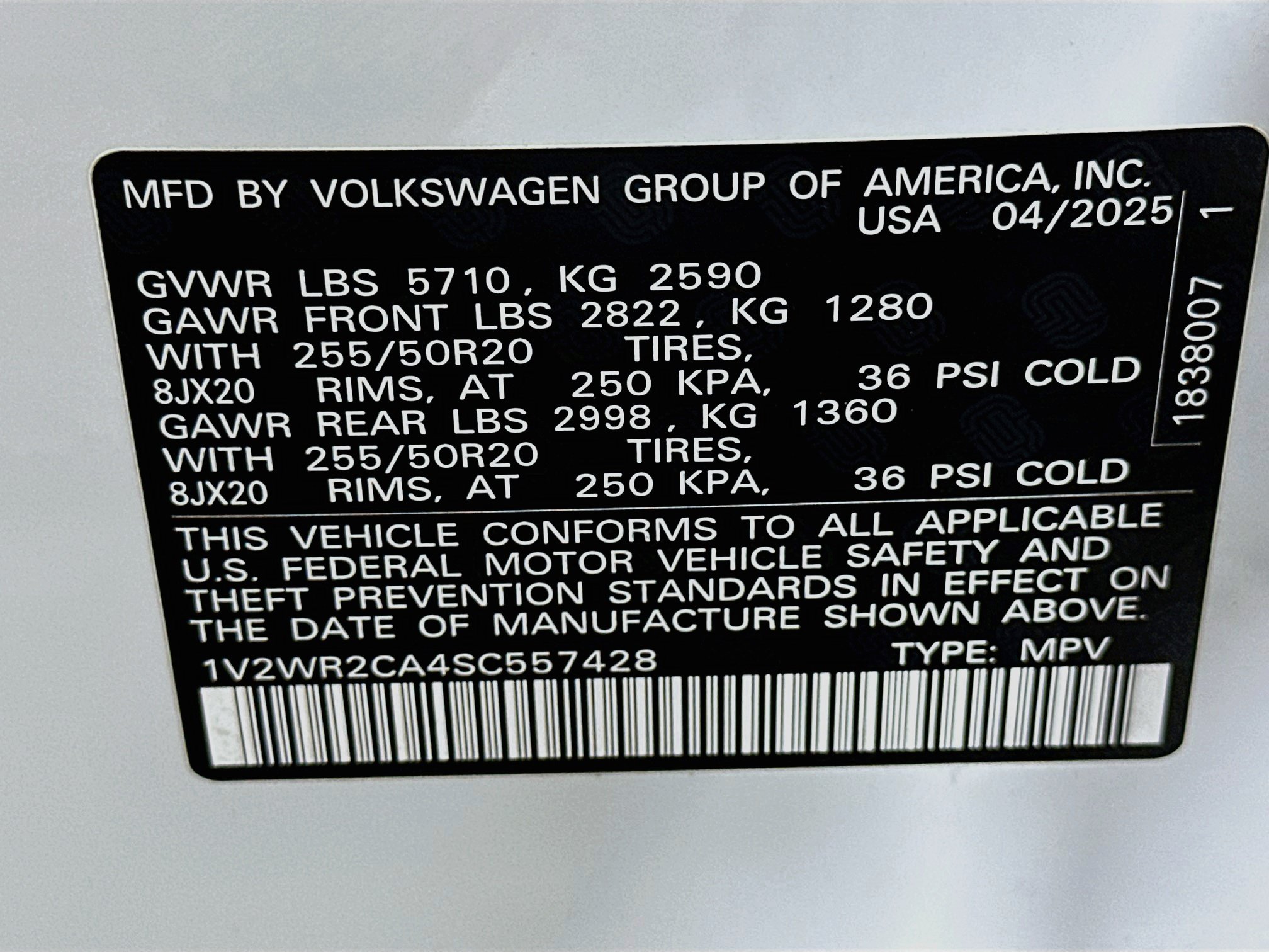 Used 2025 Volkswagen Atlas SE FWD image 12