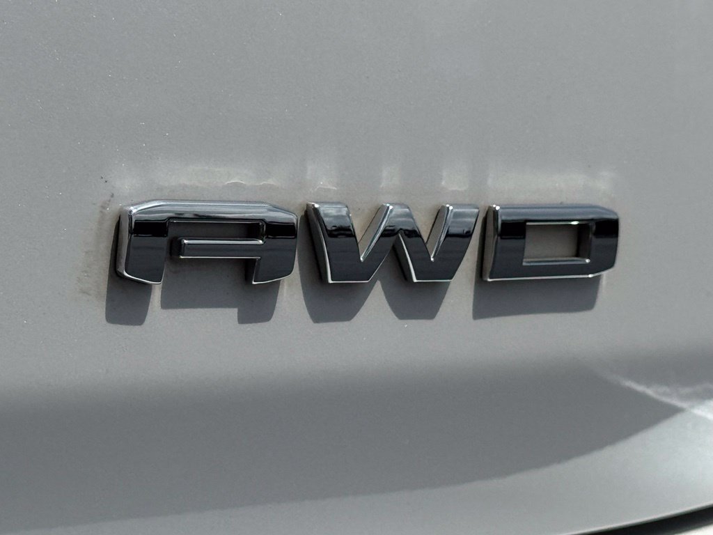 Used 2023 GMC Terrain Denali AWD/4WD image 12