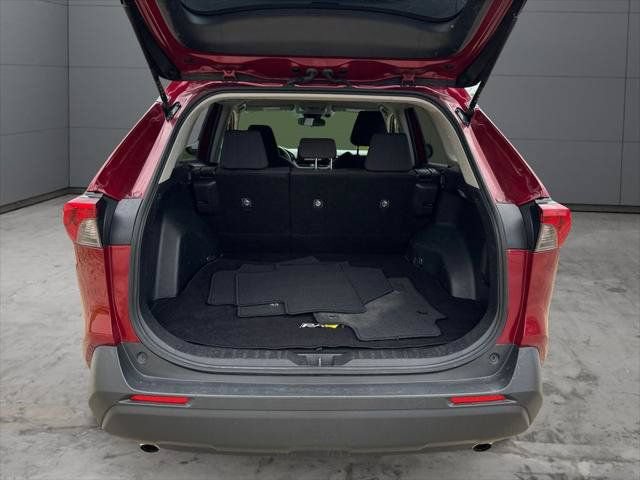 Certified 2019 Toyota RAV4 LE w/ Carpet Mat Package AWD/4WD image 49