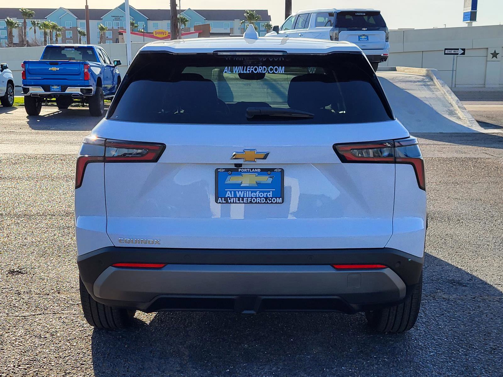 New 2026 Chevrolet Equinox LT w/ Safety and Technology Package FWD image 4