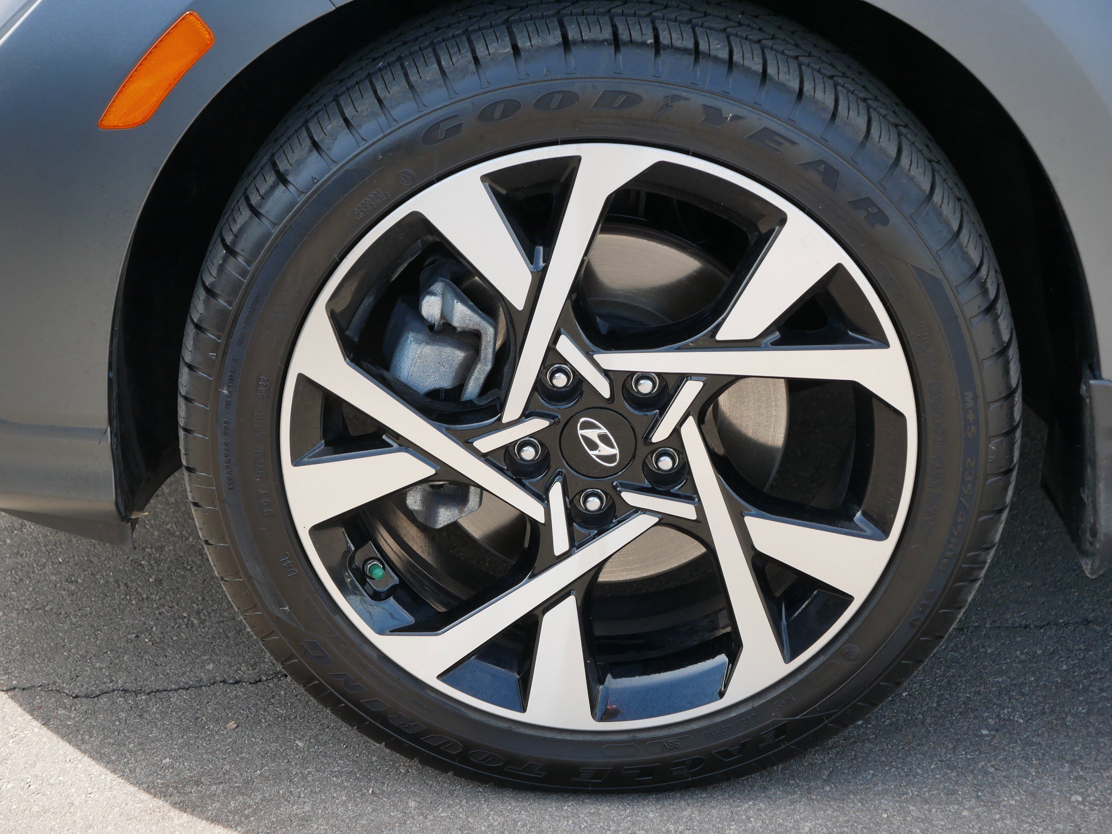 Certified 2023 Hyundai Kona Limited image 15