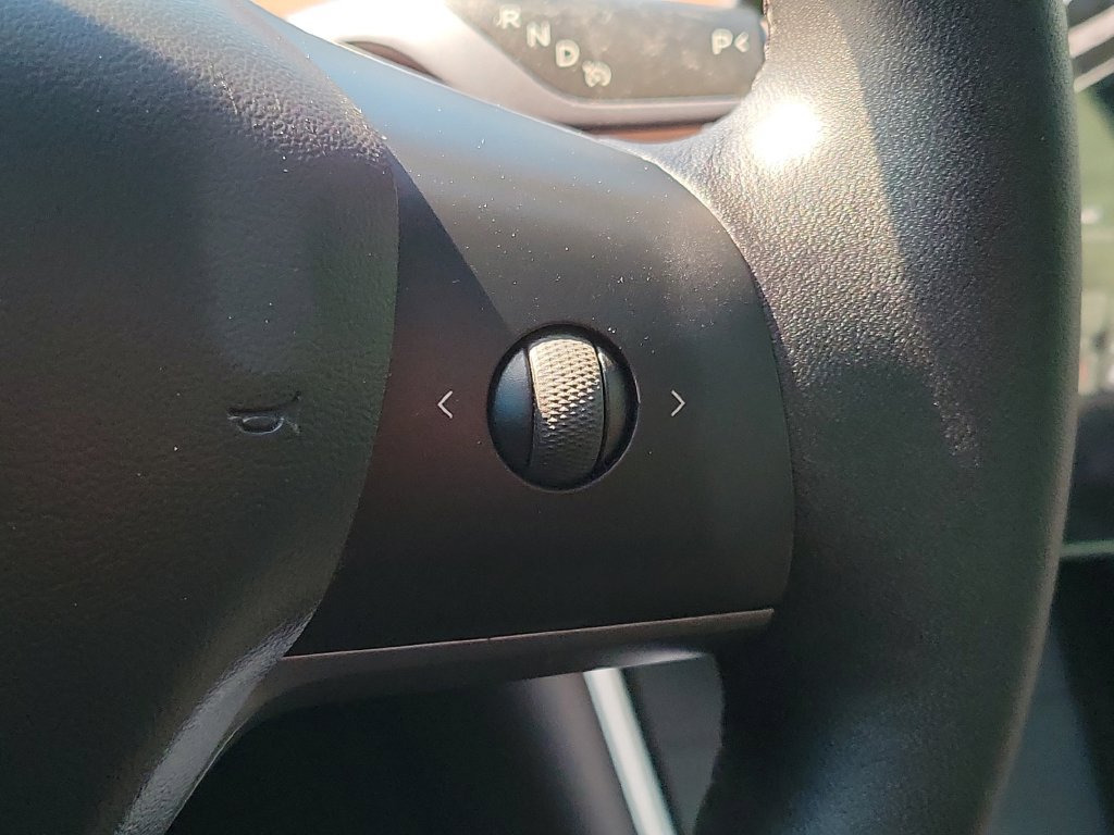 Used 2020 Tesla Model 3 Long Range AWD/4WD image 32