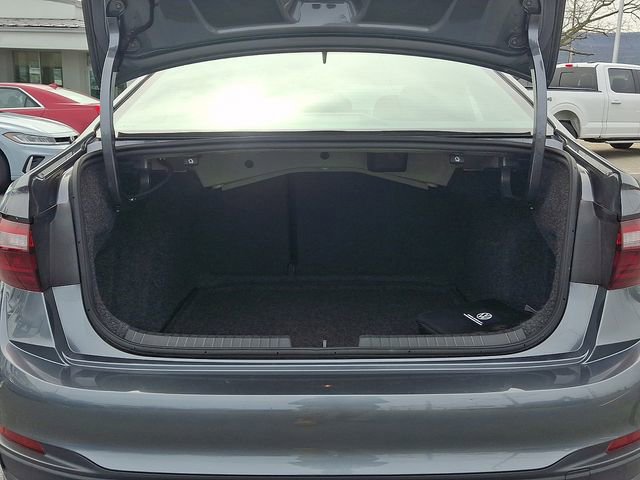 Used 2024 Volkswagen Jetta Sport image 28