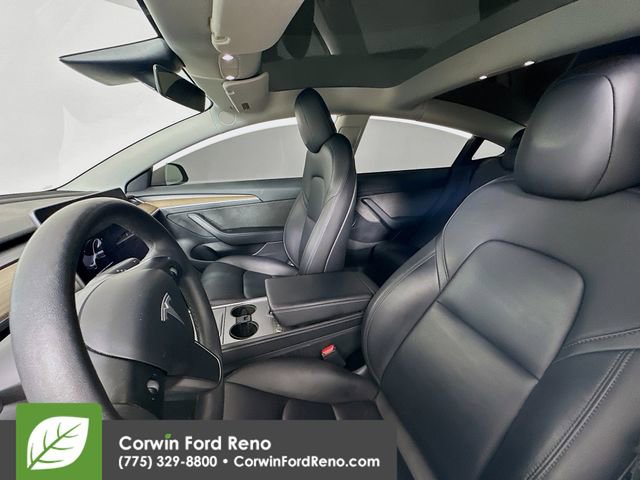 Used 2022 Tesla Model 3 image 17