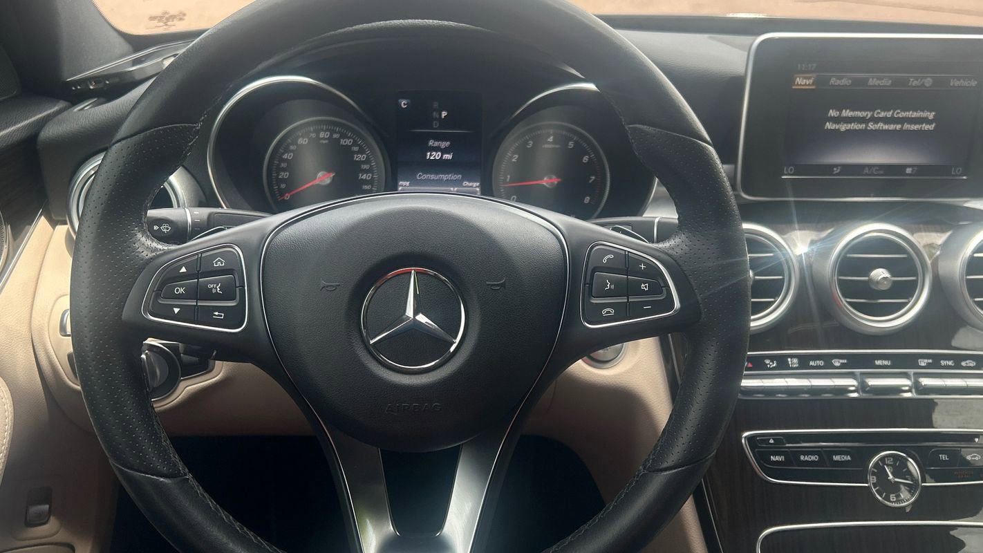 Used 2018 Mercedes-Benz C 300 4MATIC Sedan image 24