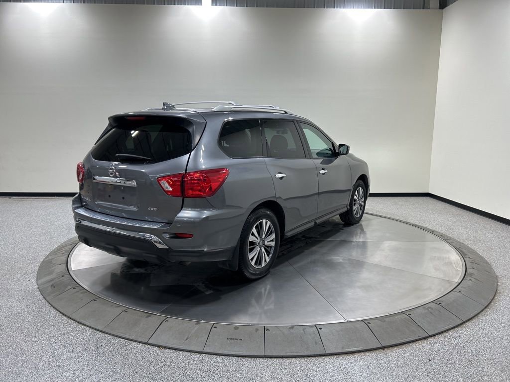 Used 2020 Nissan Pathfinder S image 6
