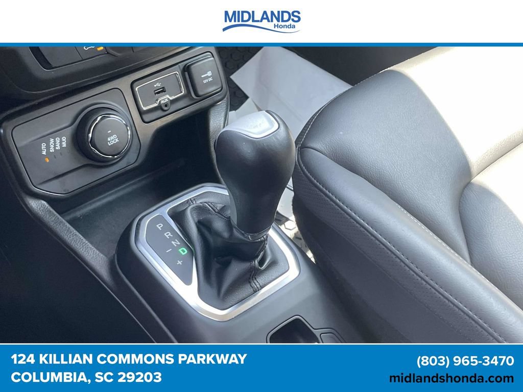 Used 2023 Jeep Renegade Limited AWD/4WD image 30