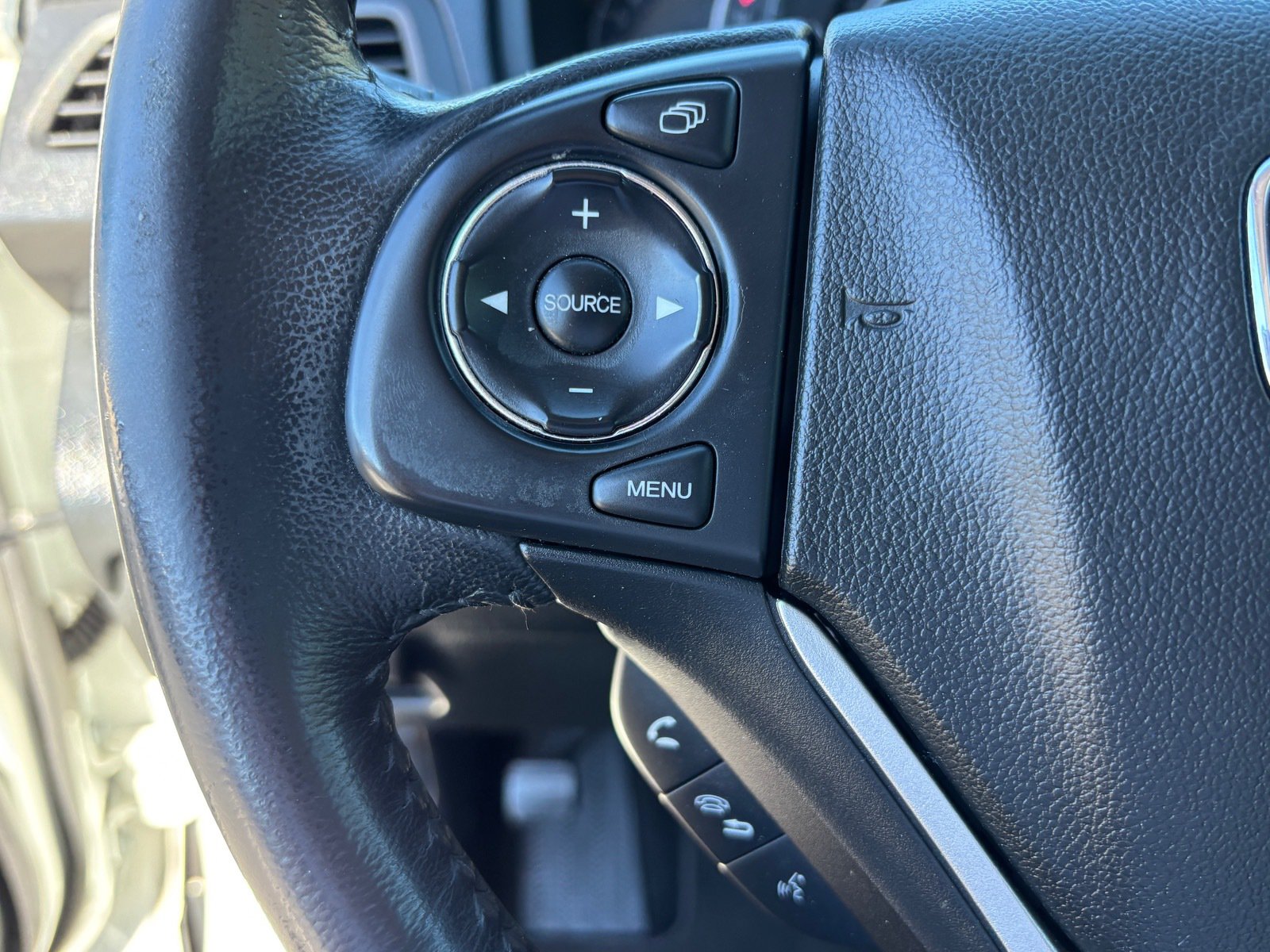Used 2015 Honda CR-V Touring image 23