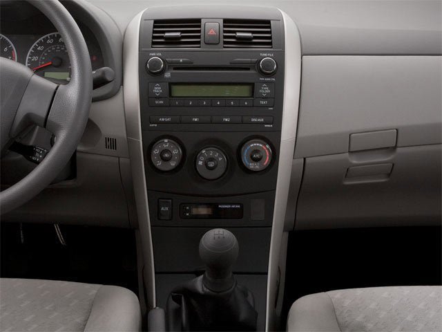 Used 2010 Toyota Corolla LE image 13