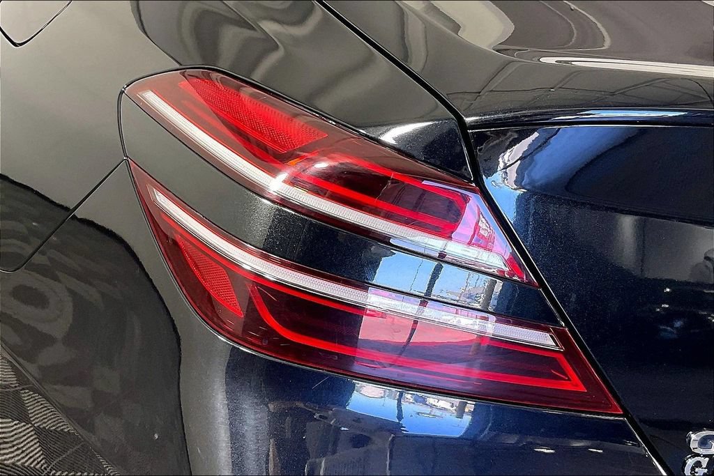 Used 2022 Genesis G70 2.0T RWD image 40
