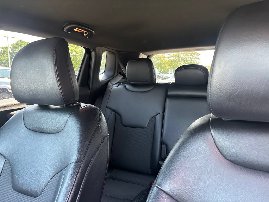 Used 2024 Jeep Compass Latitude AWD/4WD image 16