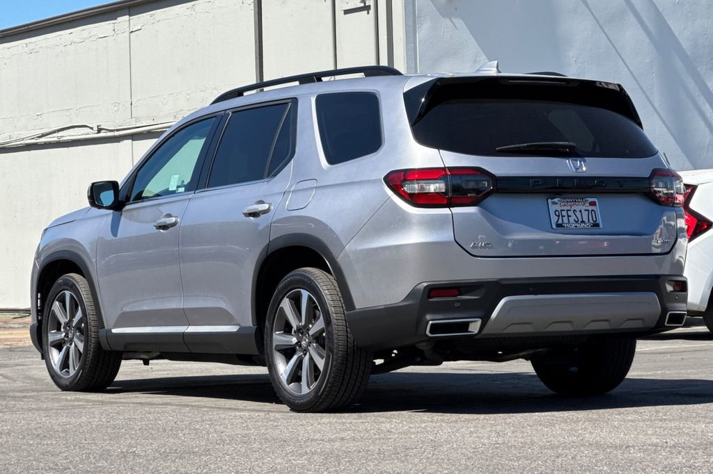 Used 2023 Honda Pilot Elite image 5