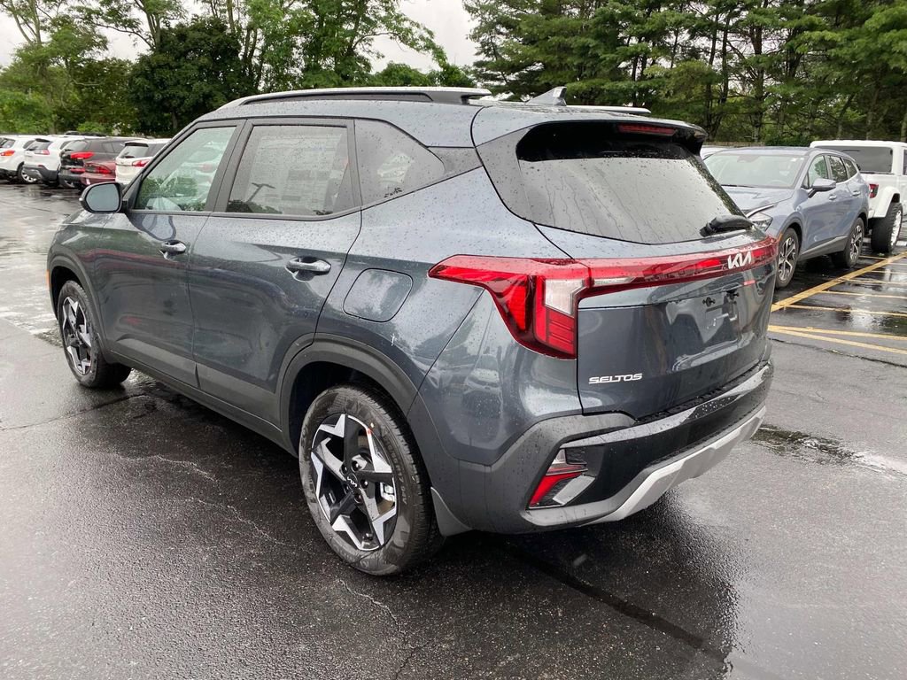 New 2025 Kia Seltos S image 3