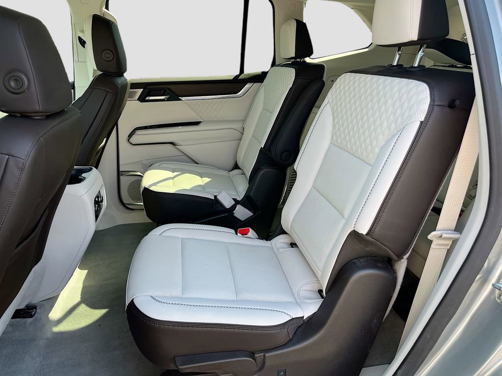 Used 2024 GMC Acadia Denali w/ Super Cruise Package image 25