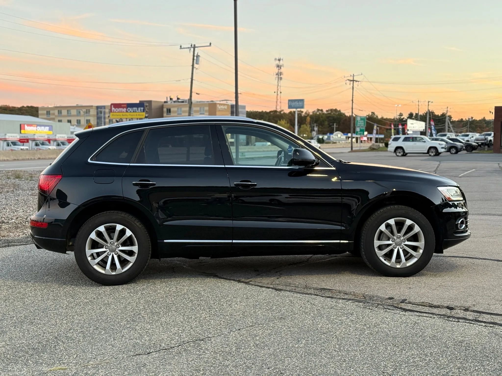 Used 2016 Audi Q5 2.0T Premium w/ Audi MMI Navigation Plus image 4