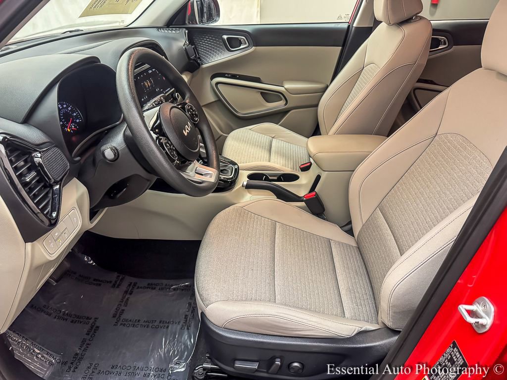 Used 2022 Kia Soul S image 10