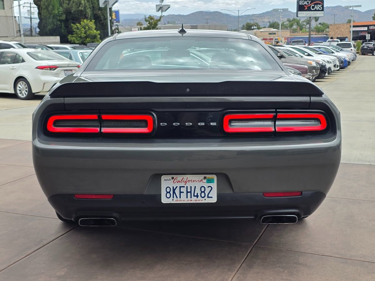 Used 2018 Dodge Challenger R/T Scat Pack RWD image 11