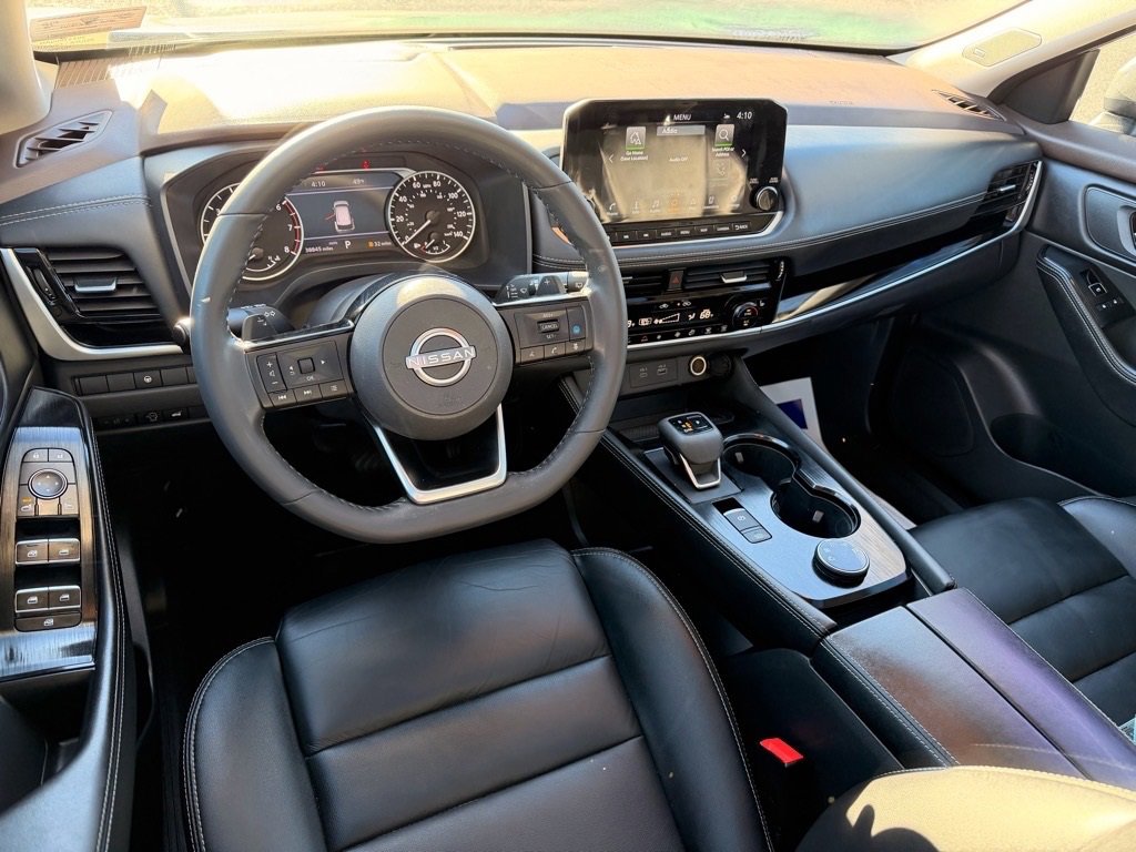 Used 2023 Nissan Rogue SL w/ SL Premium Package image 5