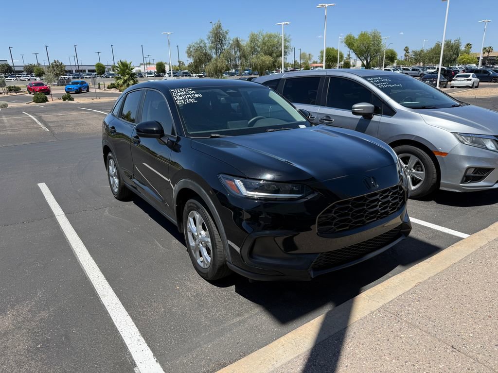 Used 2023 Honda HR-V LX image 3