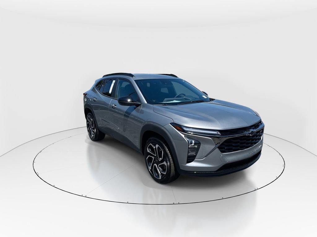 New 2026 Chevrolet Trax RS w/ Driver Confidence Package FWD image 2
